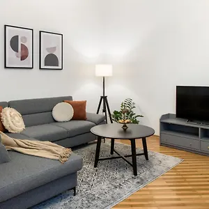 Wawelove Pilsudskiego - 3 Bedroom Apt. With Balcony And Free Parking! Apartment Krakow