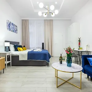 True Colors Apartments - Old Town - Wawel Hill - Vistula River - By Homelike Krakow Apartment Krakow